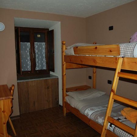 Casa Vacanza In Centro A Ла Сале Екстериор снимка