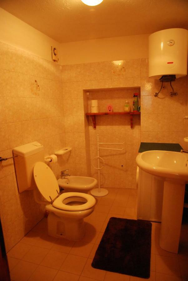 Casa Vacanza In Centro A Ла Сале Екстериор снимка