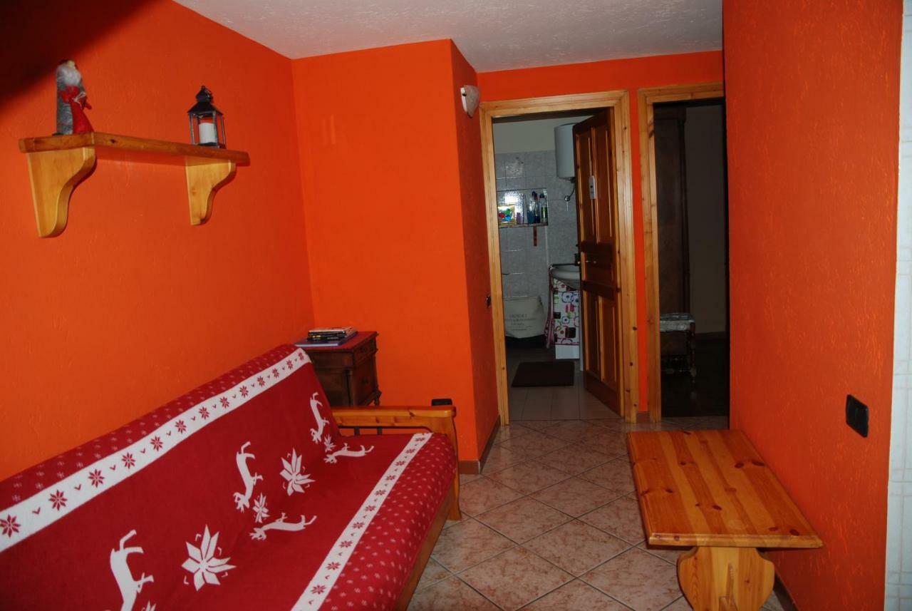 Casa Vacanza In Centro A Ла Сале Екстериор снимка